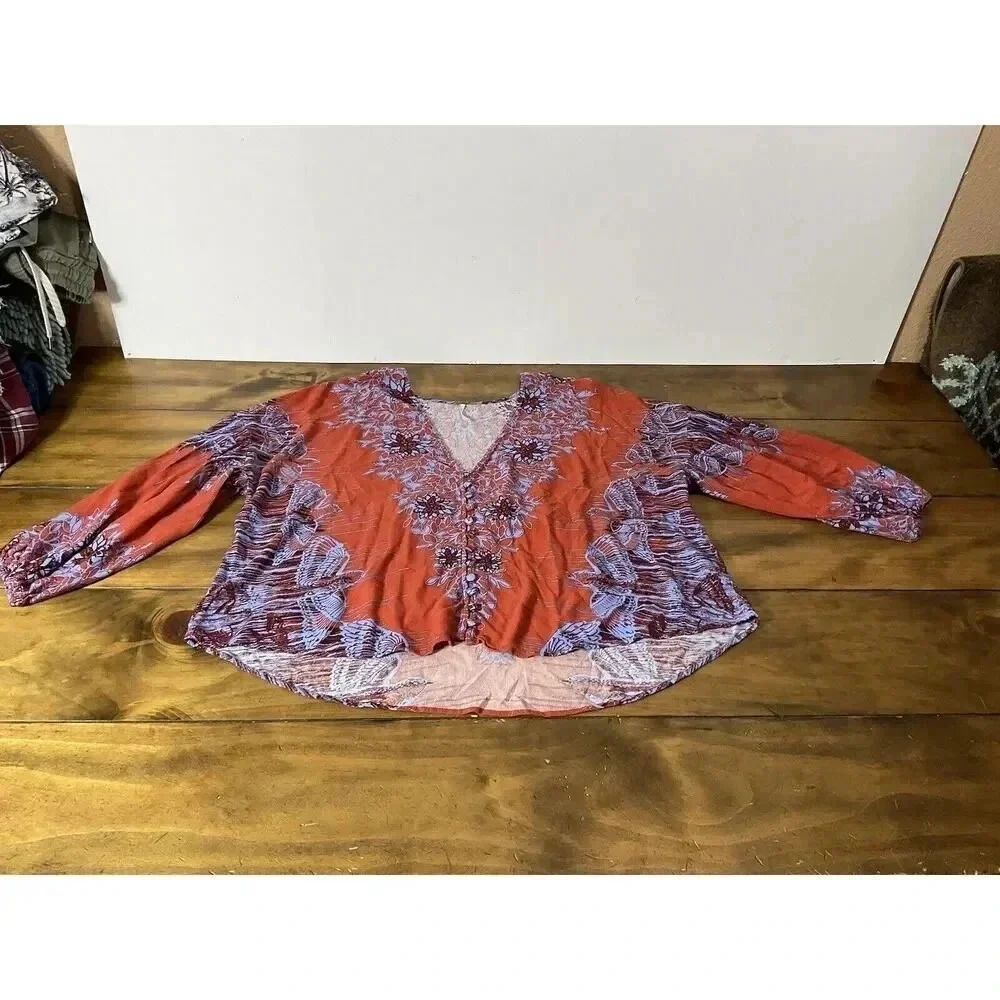 Free People Birds of a Feather Orange Floral Printed Blouse Size Small V-Neck